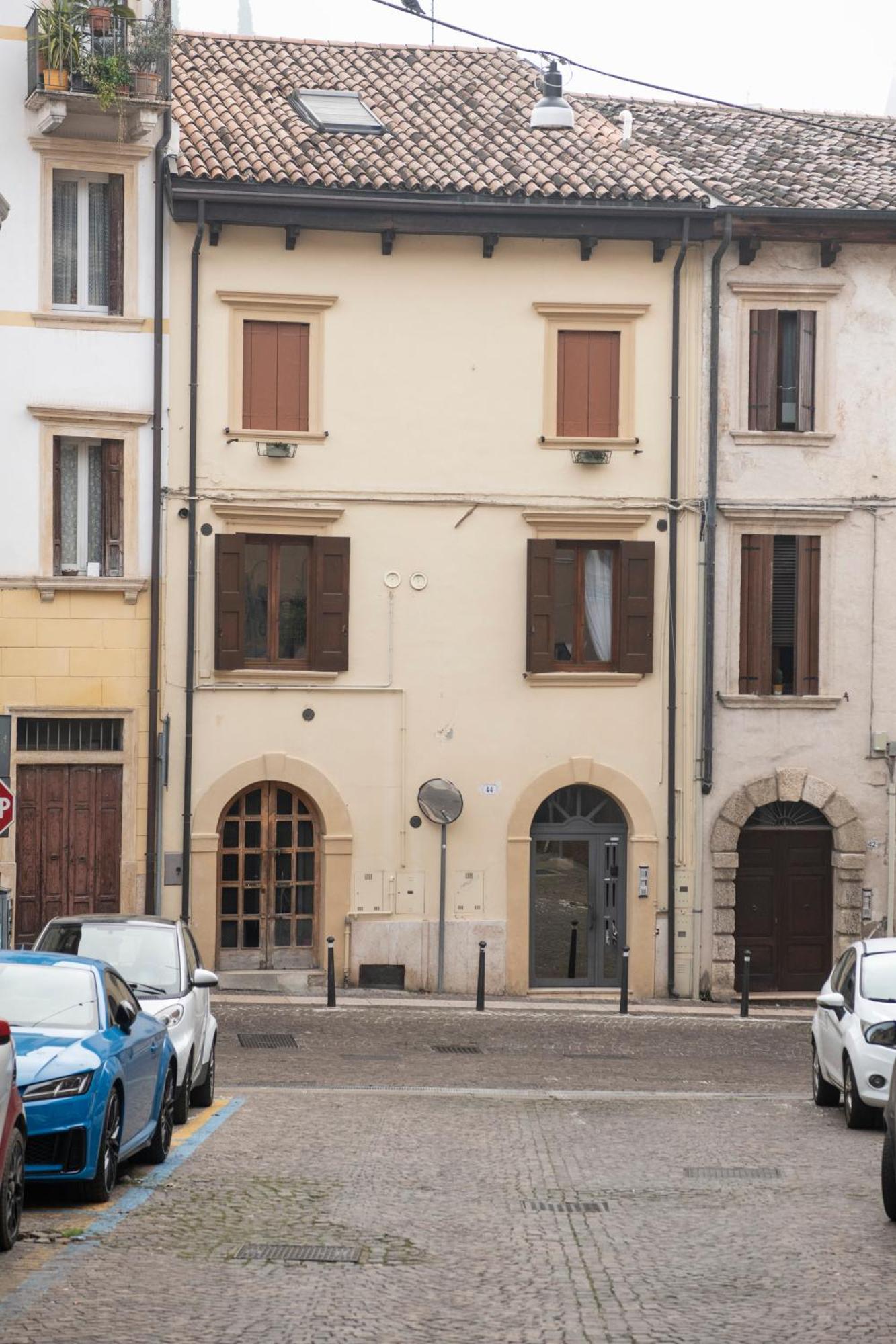 Ai Piedi Del Castello / 4Pl / Apt. Full Verona Eksteriør billede
