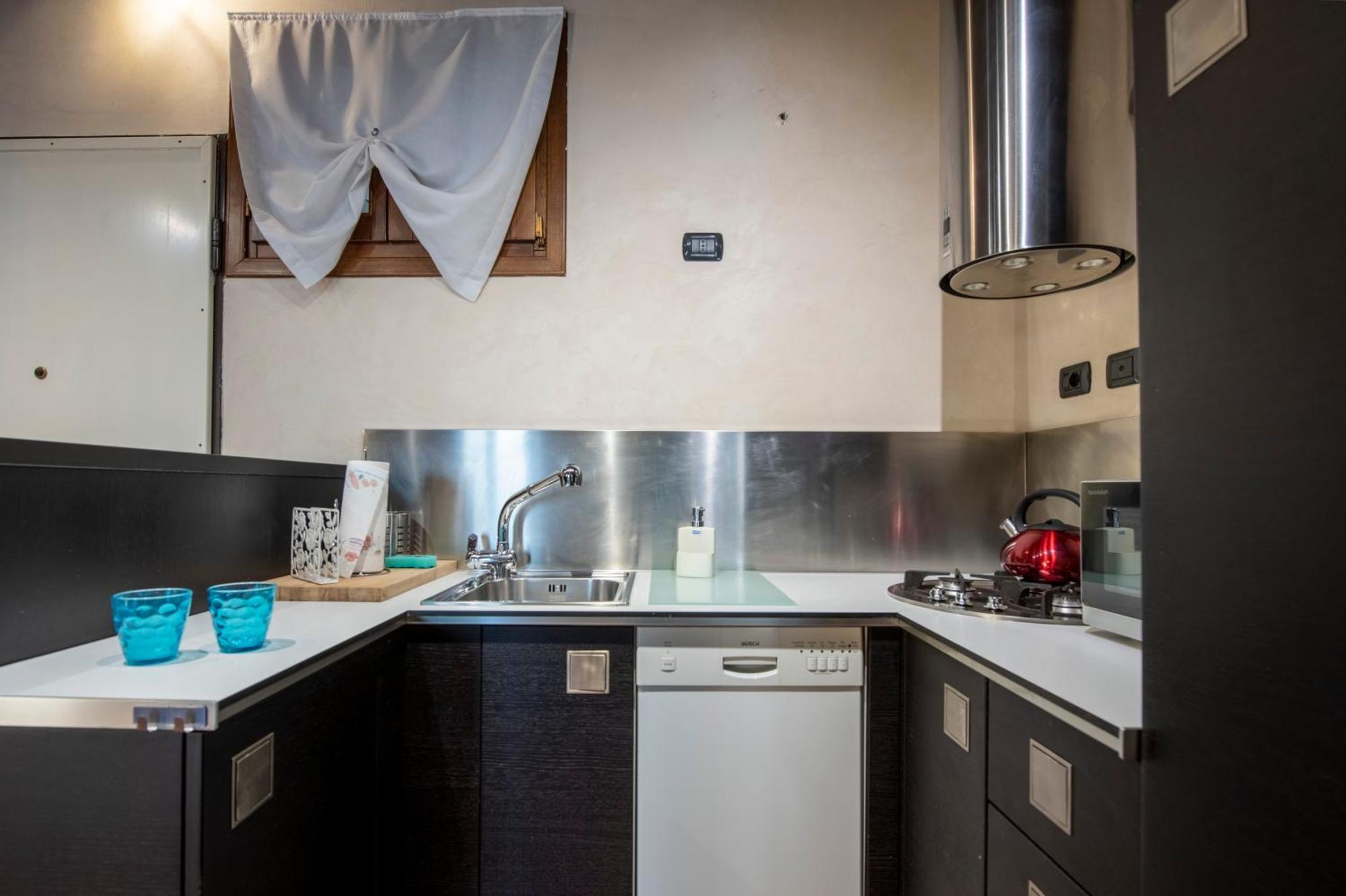 Ai Piedi Del Castello / 4Pl / Apt. Full Verona Eksteriør billede